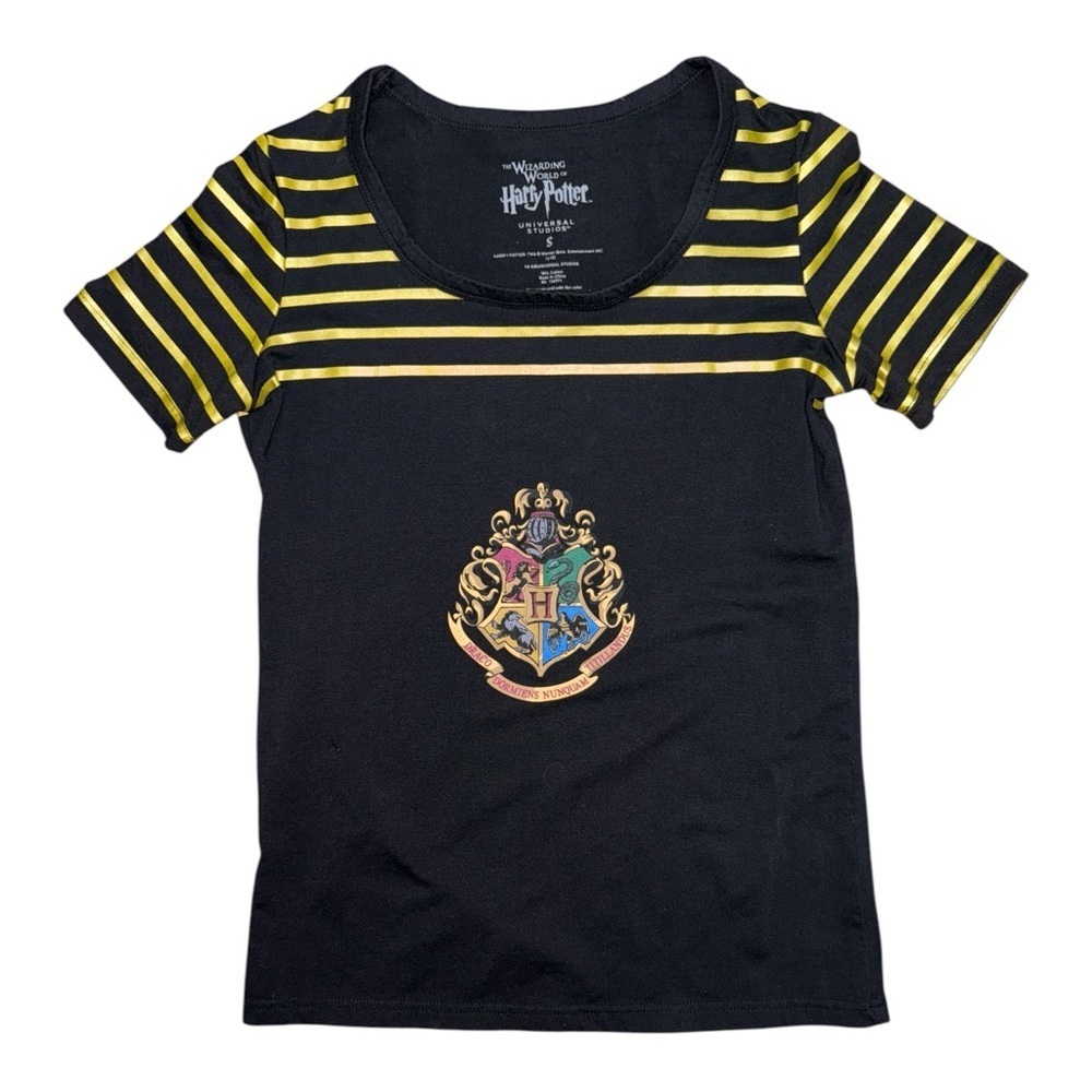 Universal Black and Yellow Short Sleeve Tee with Bold Design